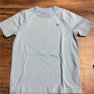 Abercrombie Kids Light Blue Logo T-Shirt Boys 7/8 A&F Essentials